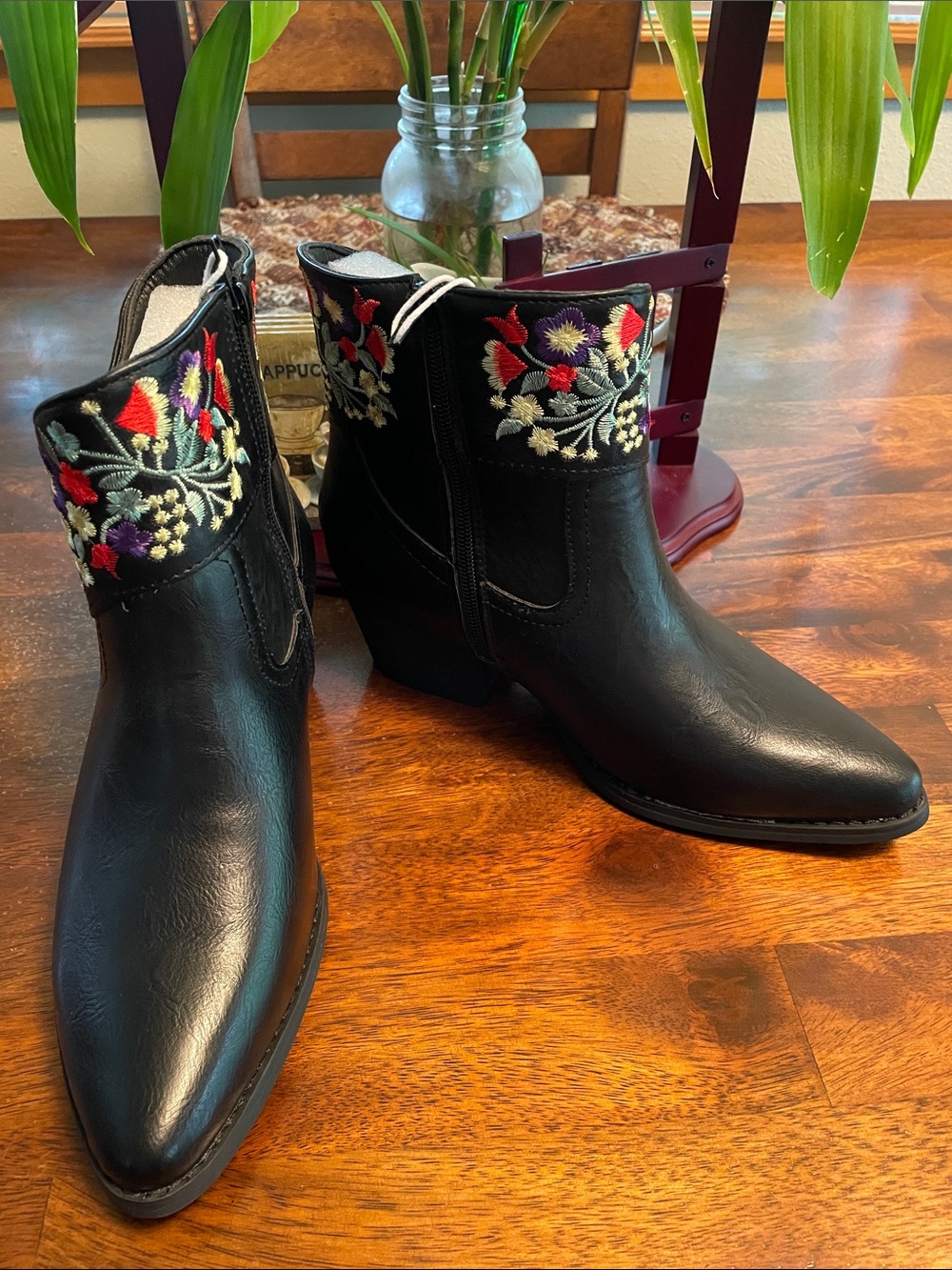 J ADAMS Corral Embroidered Floral Ankle Boots Women’s 7 Black